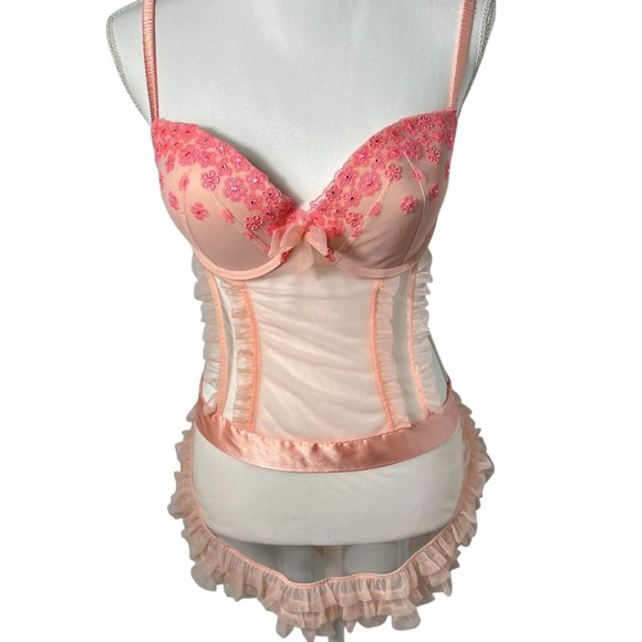 2012 Vintage Victoria's Secret Maid Apron Size 36D - Picture 2 of 9